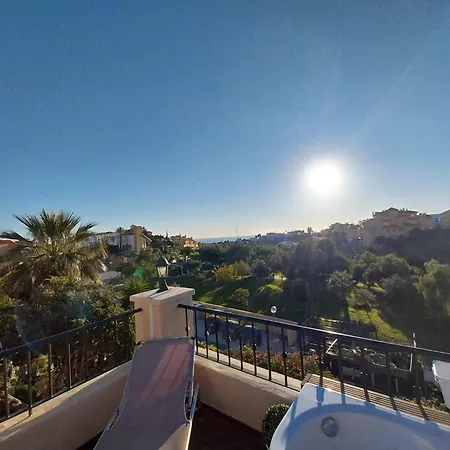 03573 3km From The With Sea Views And Jacuzzi!!!! Hébergement de vacances Mijas