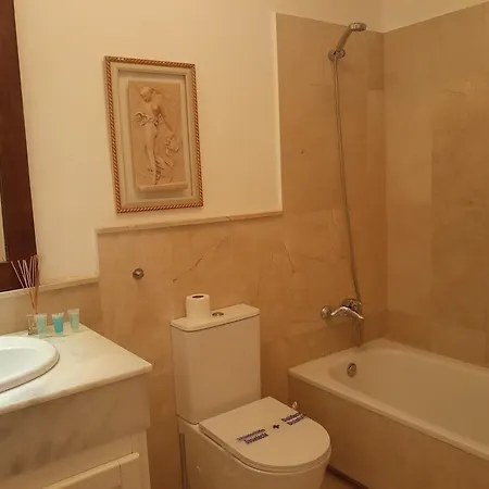 Hébergement de vacances 03573 3km From The With Sea Views And Jacuzzi!!!!