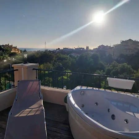 Hébergement de vacances 03573 3km From The With Sea Views And Jacuzzi!!!! Mijas