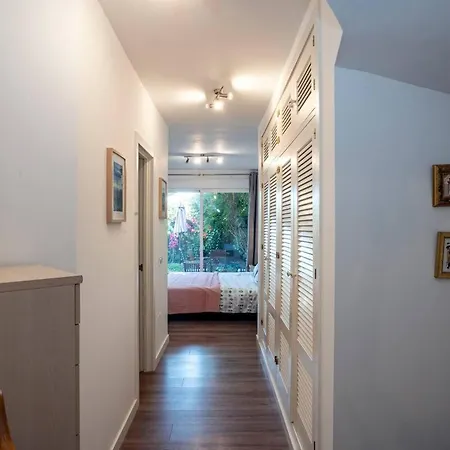 03573 3km From The With Sea Views And Jacuzzi!!!!